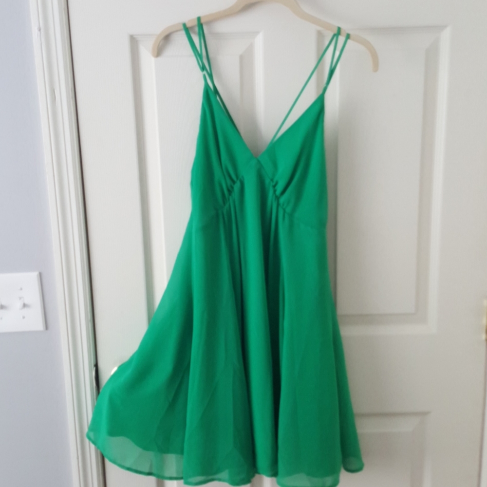 Victoria's Secret green flowy strappy mini dress 6